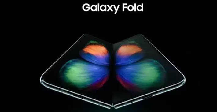 Galaxy Fold: Điện thoại có thể gập lại của Samsung gây ấn tượng mạnh mẽ với người dùng -  1